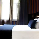 克洛齐亚堤耐斯特酒店 3* 乌迪内